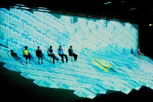 Szene aus ELECTRONIC CITY Schauspielhaus Zürich / Box, Foto: Leonard Zubler